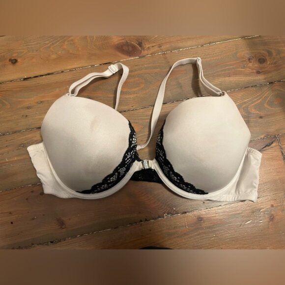 Lace Back La Senza Bra - Picture 1 of 3